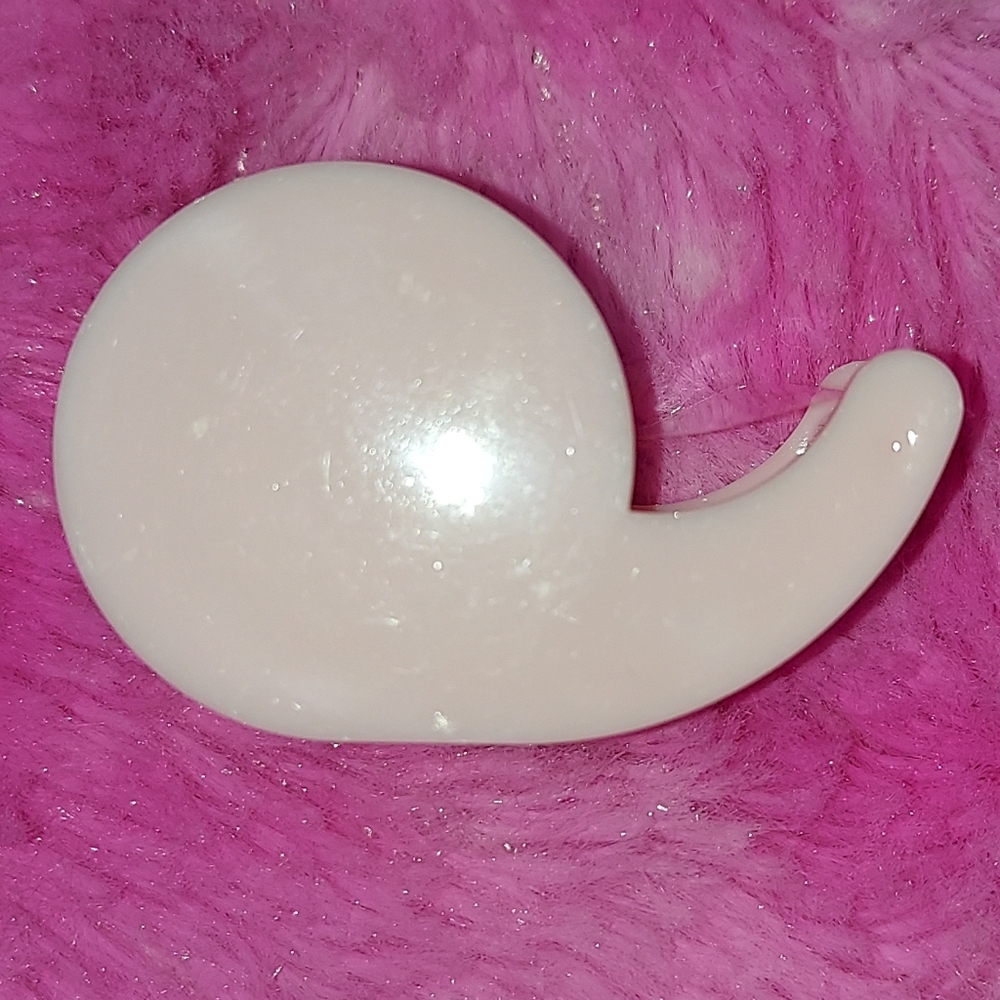 Brand New, Travel / Mini Tape Dispenser in Pink (Tape: 0.39"; Dispenser: 1.57")